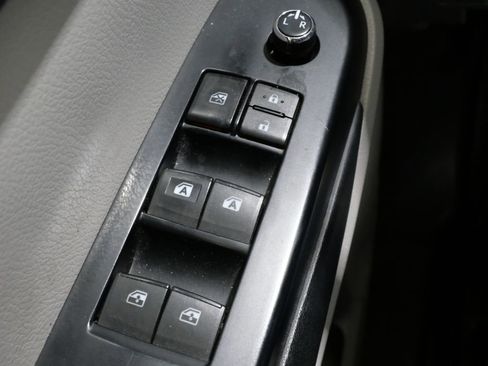 Used 2015 Toyota Highlander XLE image 14