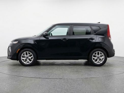 Used 2025 Kia Soul LX w/ LX Technology Package image 5