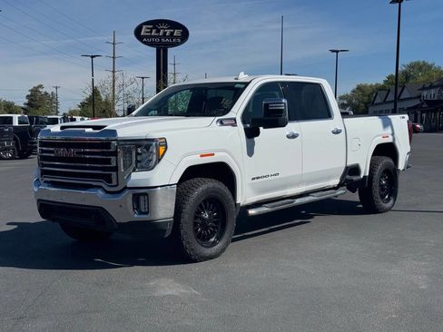 Used 2020 GMC Sierra 2500 SLT w/ Driver Alert Package I AWD/4WD image 3