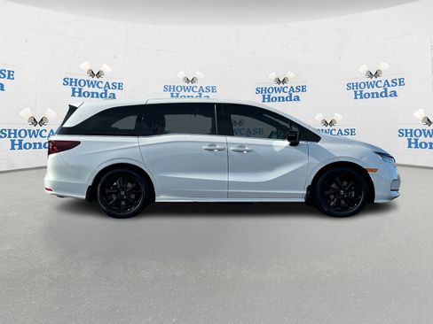Used 2023 Honda Odyssey Sport image 9