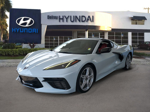 Used 2022 Chevrolet Corvette Stingray Coupe w/ Engine Appearance Package RWD image 3