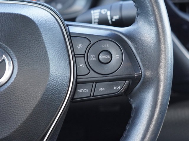 Certified 2025 Toyota Corolla SE FWD image 22