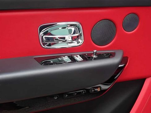Certified 2021 Rolls-Royce Cullinan AWD/4WD image 14