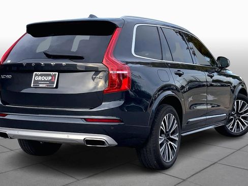 Used 2021 Volvo XC90 T5 Momentum w/ Protection Package Premier image 12