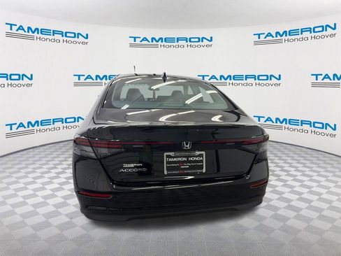 Used 2023 Honda Accord EX image 4