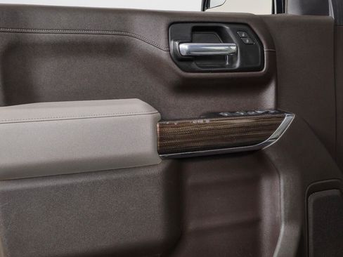 Certified 2021 Chevrolet Silverado 1500 RST AWD/4WD image 6