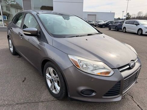 Used 2014 Ford Focus SE image 4