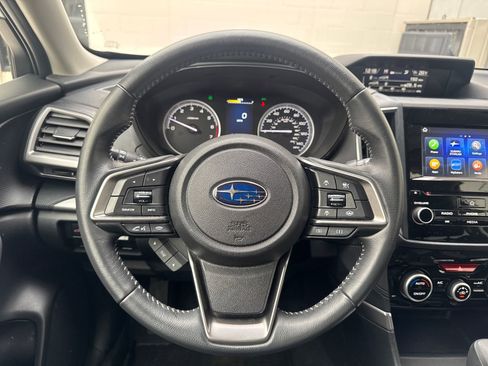 Used 2022 Subaru Forester Premium image 18