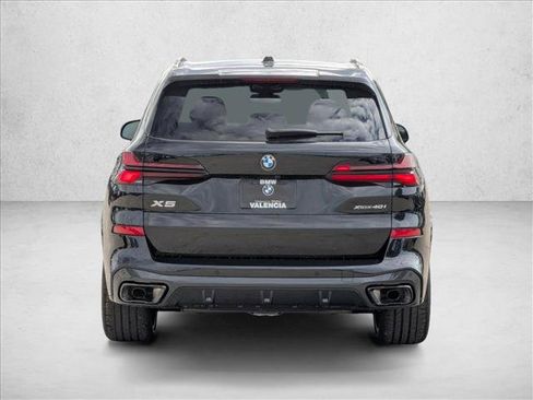 Used 2026 BMW X5 sDrive40i w/ M Sport Package RWD image 8