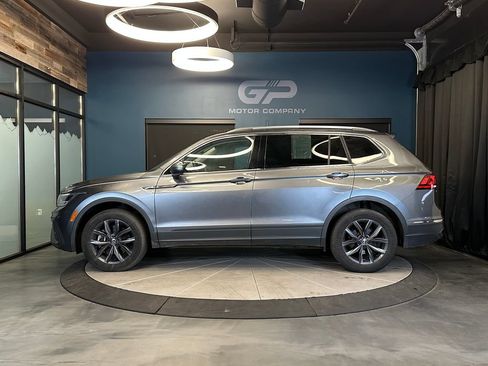 Used 2023 Volkswagen Tiguan SE AWD/4WD image 6