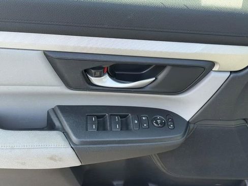 Used 2019 Honda CR-V LX image 17