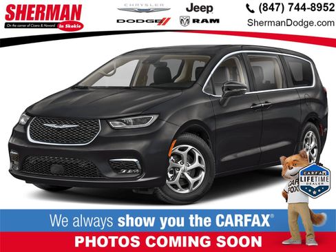 Used 2026 Chrysler Pacifica Limited w/ S Appearance Package AWD/4WD image 1