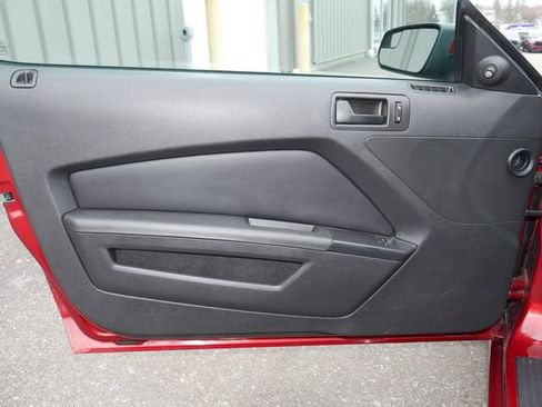 Used 2014 Ford Mustang GT w/ Equipment Group 301A image 9