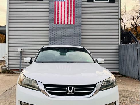 Used 2013 Honda Accord Sport image 3