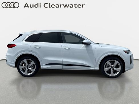 New 2025 Audi Q5 Prestige image 5