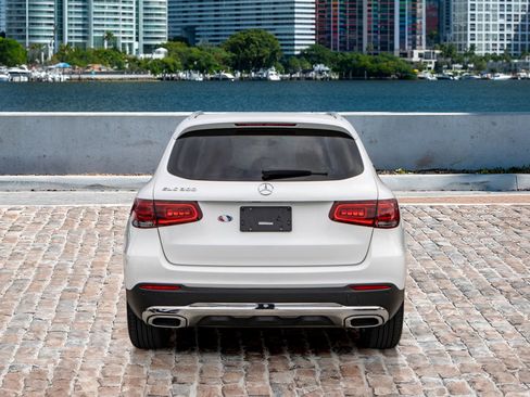 Used 2021 Mercedes-Benz GLC 300 w/ Premium Package image 6