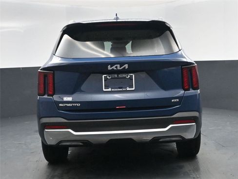 New 2026 Kia Sorento S image 25
