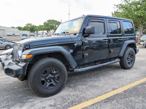 Used 2022 Jeep Wrangler Unlimited Sport AWD/4WD image 3