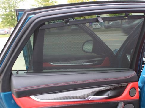 Used 2018 BMW X6 M image 61