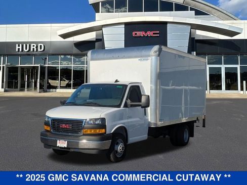 New 2025 GMC Savana 3500 Work Van w/ Power Convenience Package image 8
