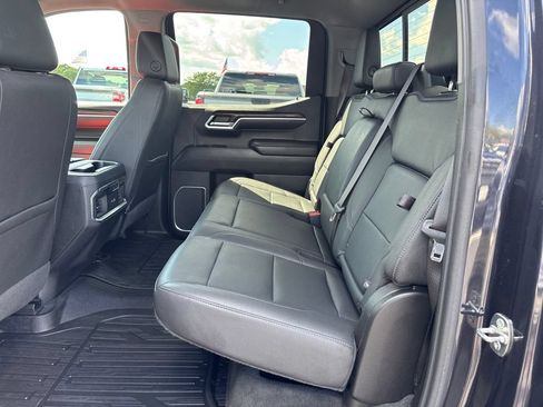 Certified 2022 GMC Sierra 1500 SLT AWD/4WD image 28