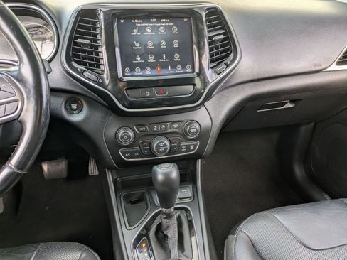 Used 2020 Jeep Cherokee Limited image 31