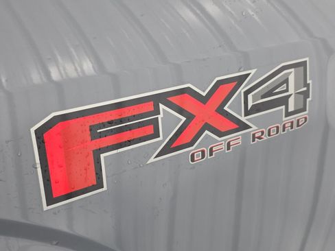 Used 2019 Ford F150 XLT w/ Equipment Group 302A Luxury AWD/4WD image 6