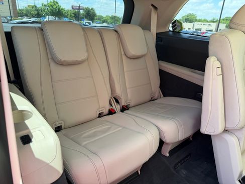 Used 2020 Mercedes-Benz GLS 580 4MATIC image 24