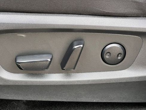 Used 2024 Nissan Pathfinder SV AWD/4WD image 12
