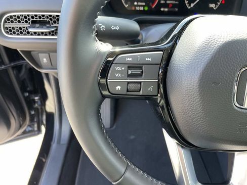 Used 2026 Honda HR-V EX-L image 18