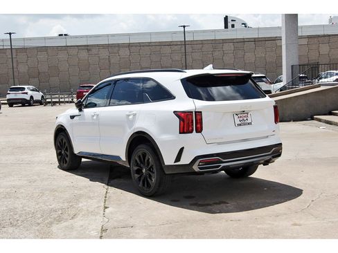 Certified 2023 Kia Sorento SX AWD/4WD image 5