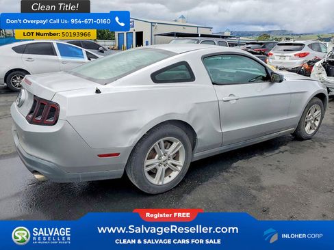 Used 2010 Ford Mustang Coupe image 4