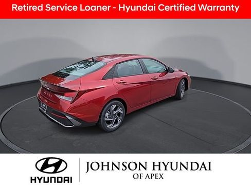 Certified 2025 Hyundai Elantra Sport FWD image 9