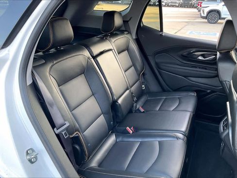 Certified 2024 GMC Terrain AT4 w/ Infotainment Package II AWD/4WD image 19
