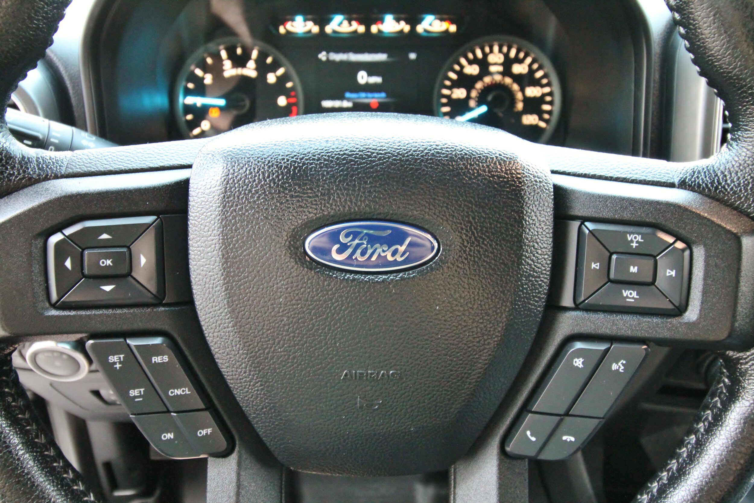 Used 2016 Ford F150 XLT w/ Equipment Group 301A Mid AWD/4WD image 26