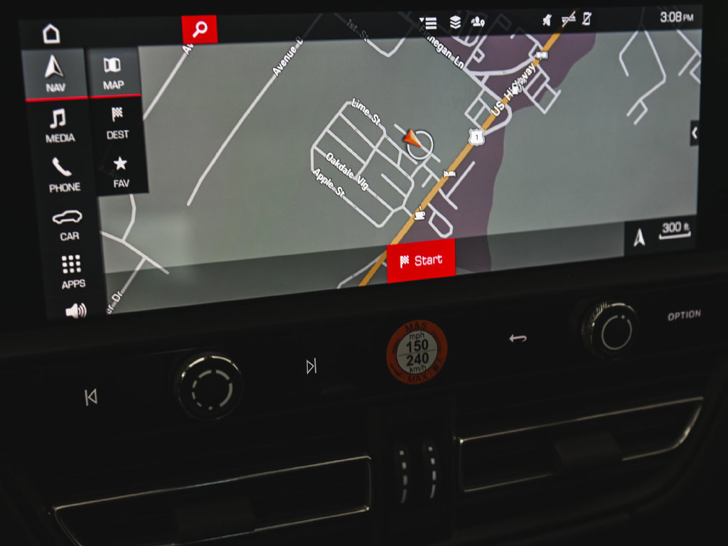 Used 2023 Porsche Macan AWD/4WD image 22