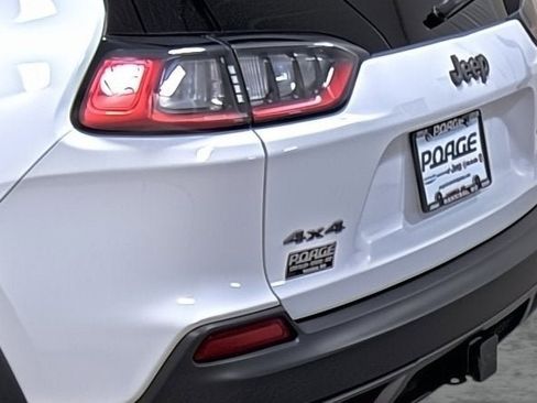 Used 2022 Jeep Cherokee Trailhawk w/ Sun, Sound & Nav Group AWD/4WD image 10