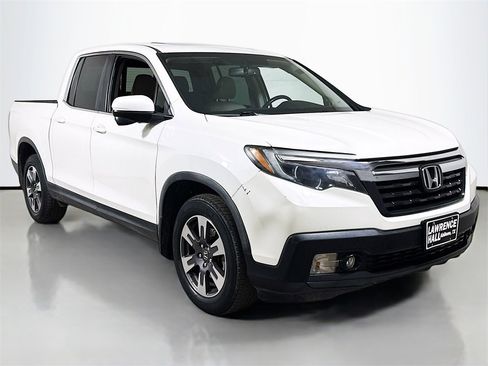 Used 2019 Honda Ridgeline RTL-T image 3