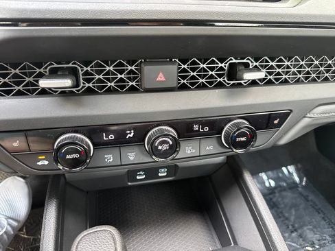 Used 2025 Honda Accord SE image 20