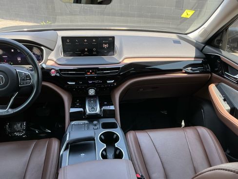 Used 2023 Acura MDX FWD w/ Technology Package image 16