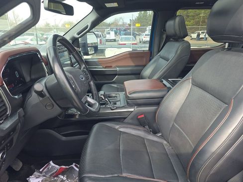 Used 2021 Ford F150 Lariat w/ Equipment Group 502A High AWD/4WD image 4