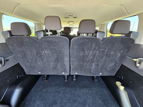 Used 2023 Ford Transit 350 XLT RWD image 18