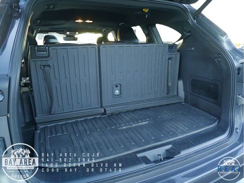 Used 2024 Toyota Highlander XSE image 20