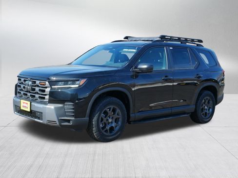 New 2026 Honda Pilot TrailSport image 3