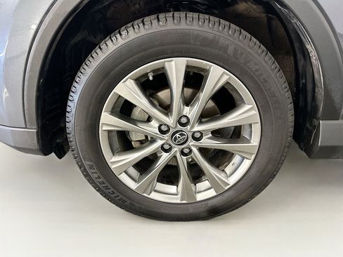 Used 2018 Toyota RAV4 Limited w/ Advanced Technology Package AWD/4WD image 37