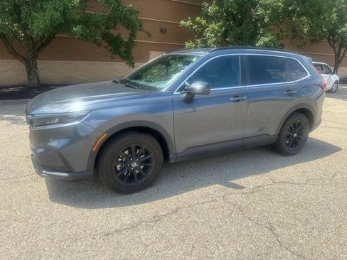 Used 2025 Honda CR-V Sport image 2