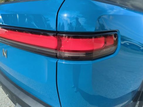 Used 2023 Rivian R1T Adventure image 11