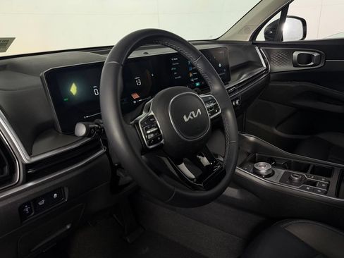 Used 2025 Kia Sorento EX AWD/4WD image 22
