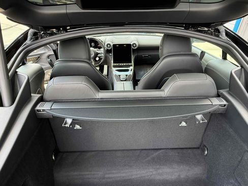 Used 2025 Mercedes-Benz AMG GT 63 image 23