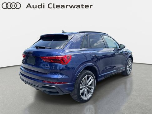 Used 2025 Audi Q3 2.0T Premium w/ Convenience Package AWD/4WD image 4